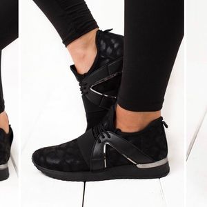 Nanamacs I Work Out Cheetah Sneakers